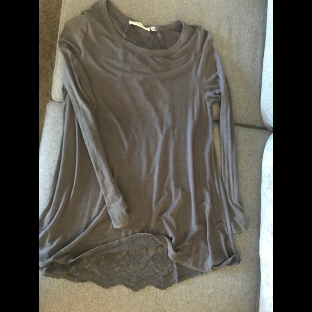 Super cute detail top